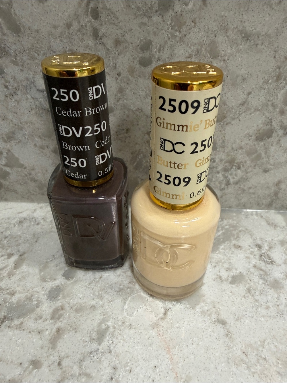 DV by Dolce Vita Nail Polish Duo — Cedar Brown & Gimmie' Butter (Brown & Cream)